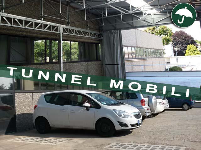 Tunnel in pvc Civert per un parcheggio