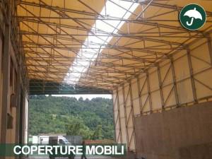 coperture laterali pvc settore logistico