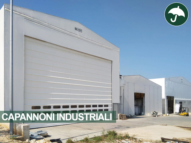 Capannone industriale autoportante con porta avvolgibile sul fronte Civert