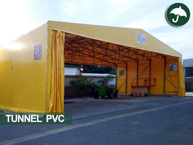 Un capannone mobile industriale su ruote in pvc